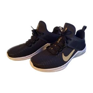 Nike Air Max Bella TR 2 Training Shoes Black Gold - Size Women’s 8.5